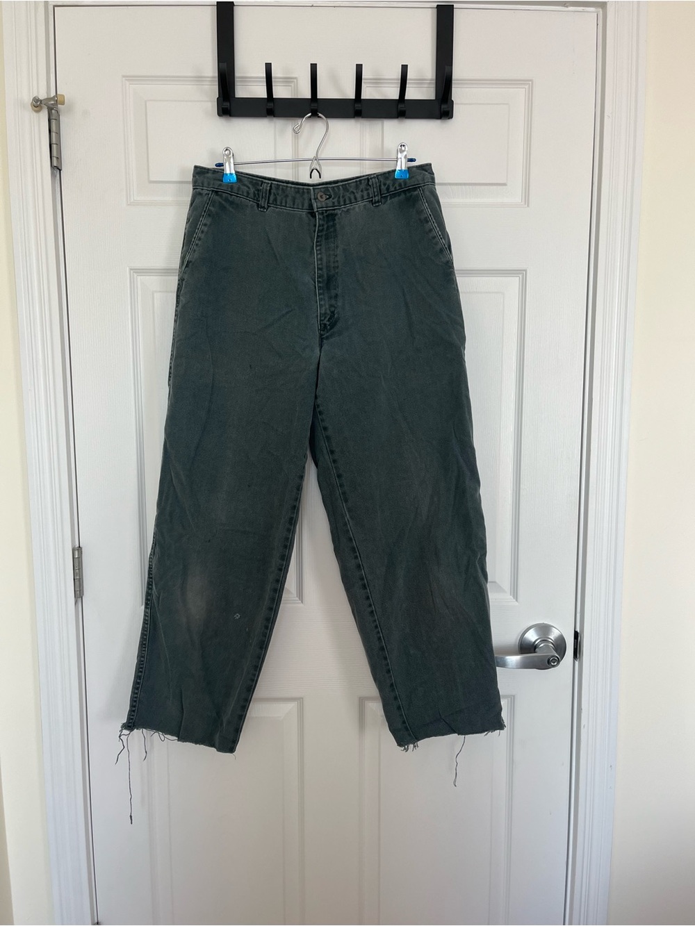 Dockers Men's Relaxed Fit Jeans in Dark Green Gray